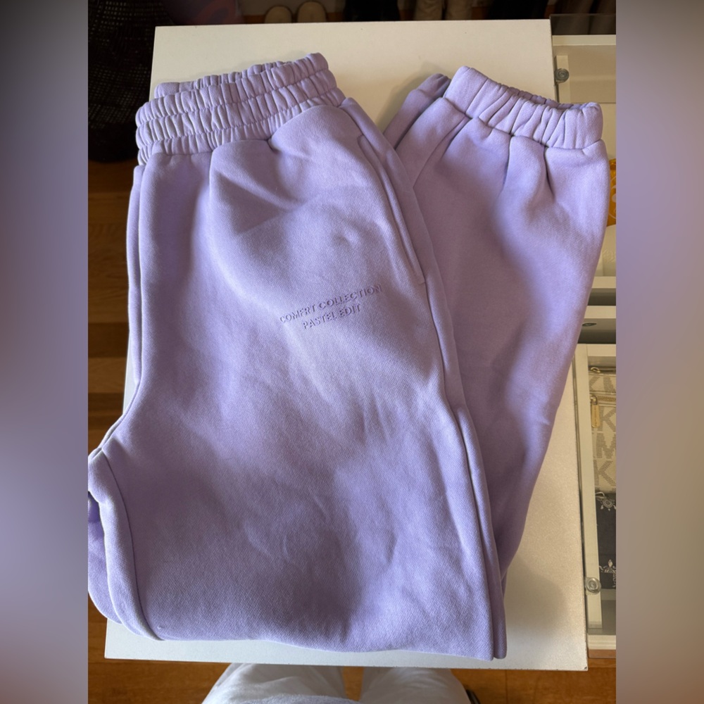 Lilac Comfrt Jogger/Hoodie Set